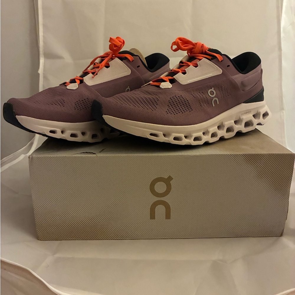 On Cloud Running Cloudnova Sneakers in Mauve with Orange Accents